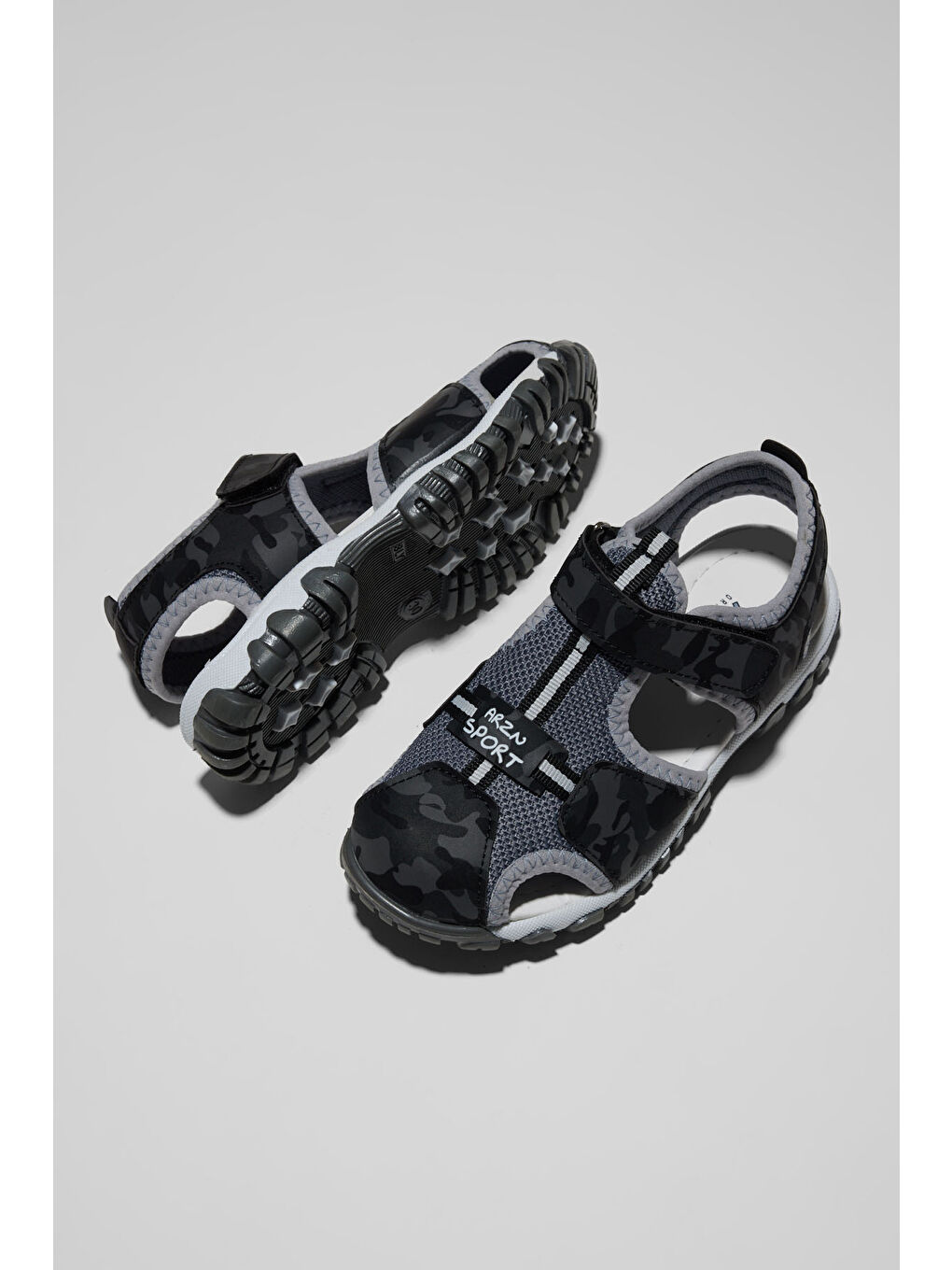 Çocuk Unisex Siyah Kamuflaj Çoçuk Cırtlı Rahat Kalıp Sandalet-1