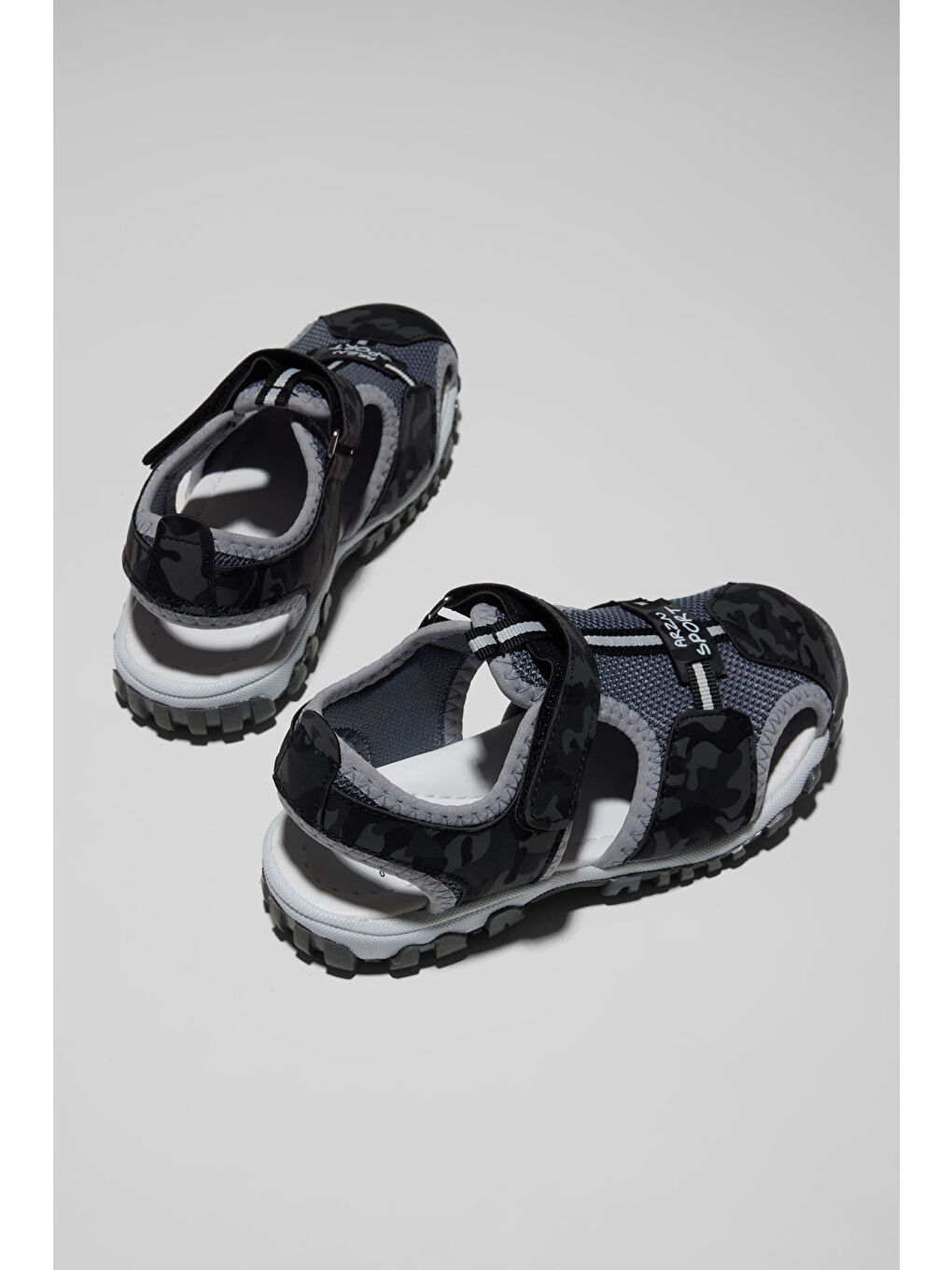 Çocuk Unisex Siyah Kamuflaj Çoçuk Cırtlı Rahat Kalıp Sandalet-4