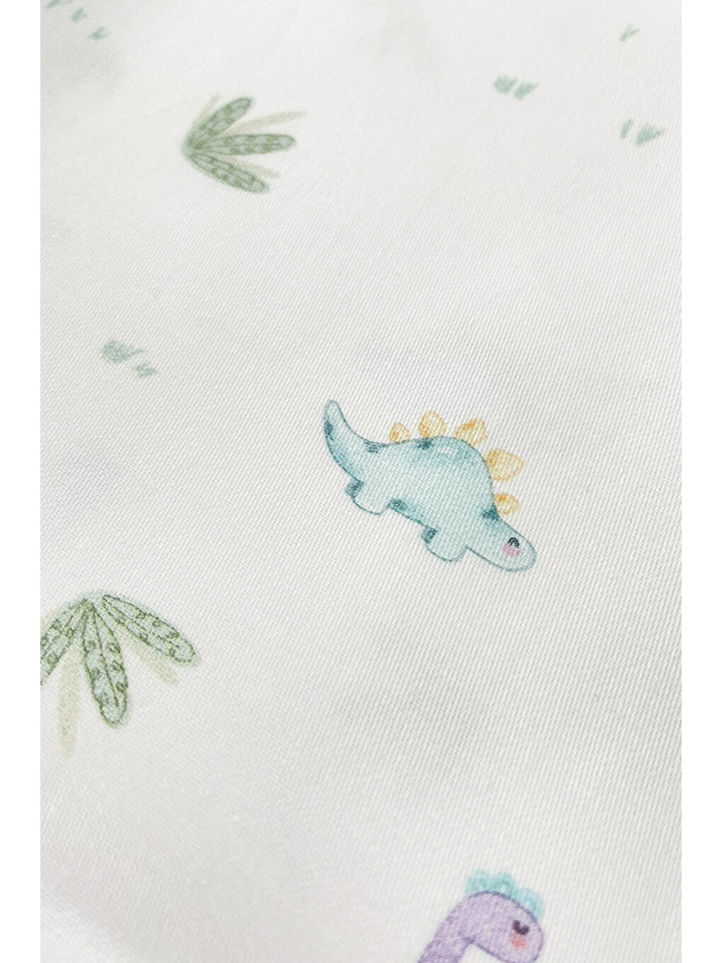Beyaz Dino Saten Yastık Kılıfı - 35x45 cm-2
