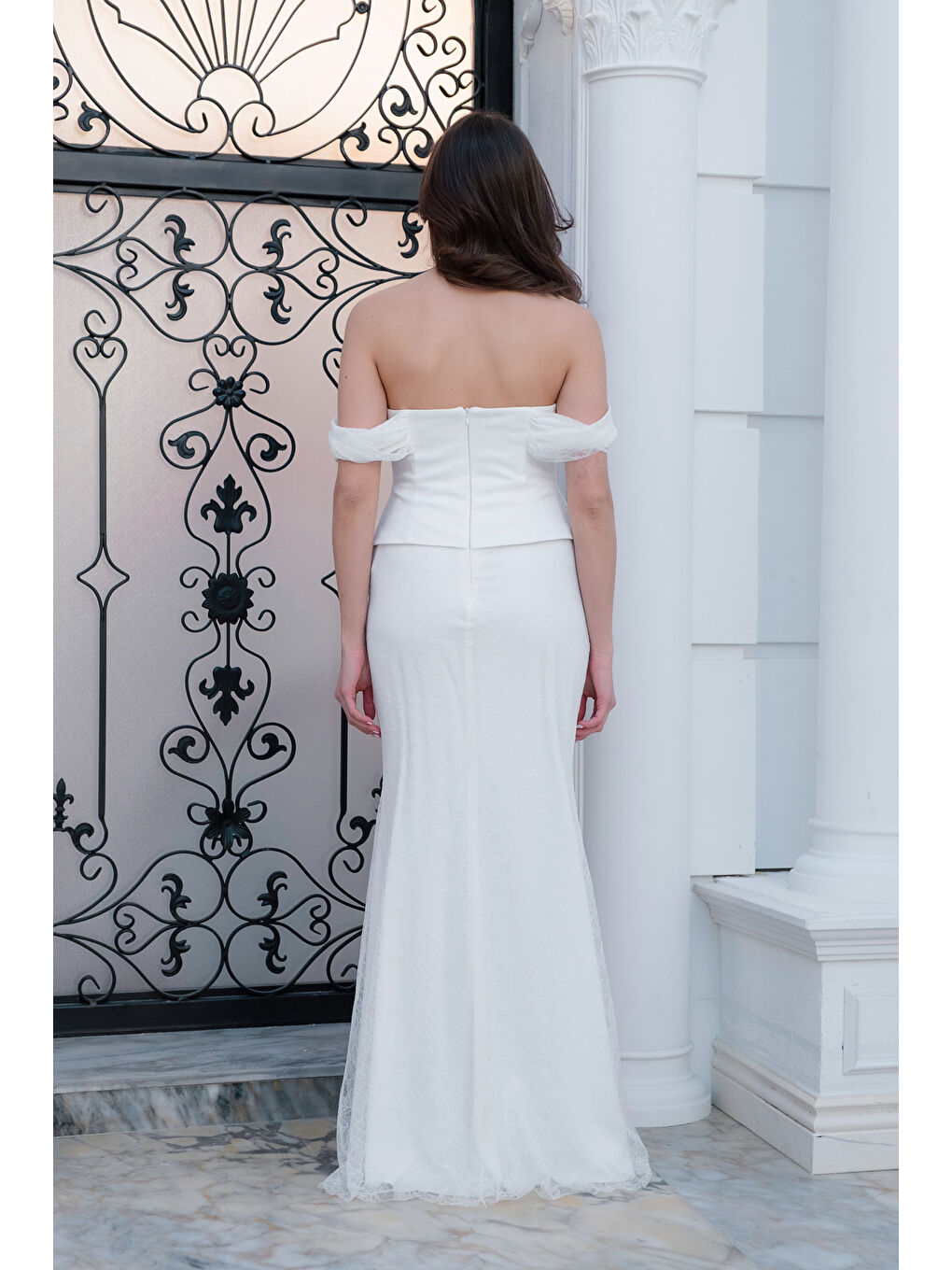 Kadın Beyaz Kayık Yaka Taşlı Uzun Dantel Abiye Elbise-5