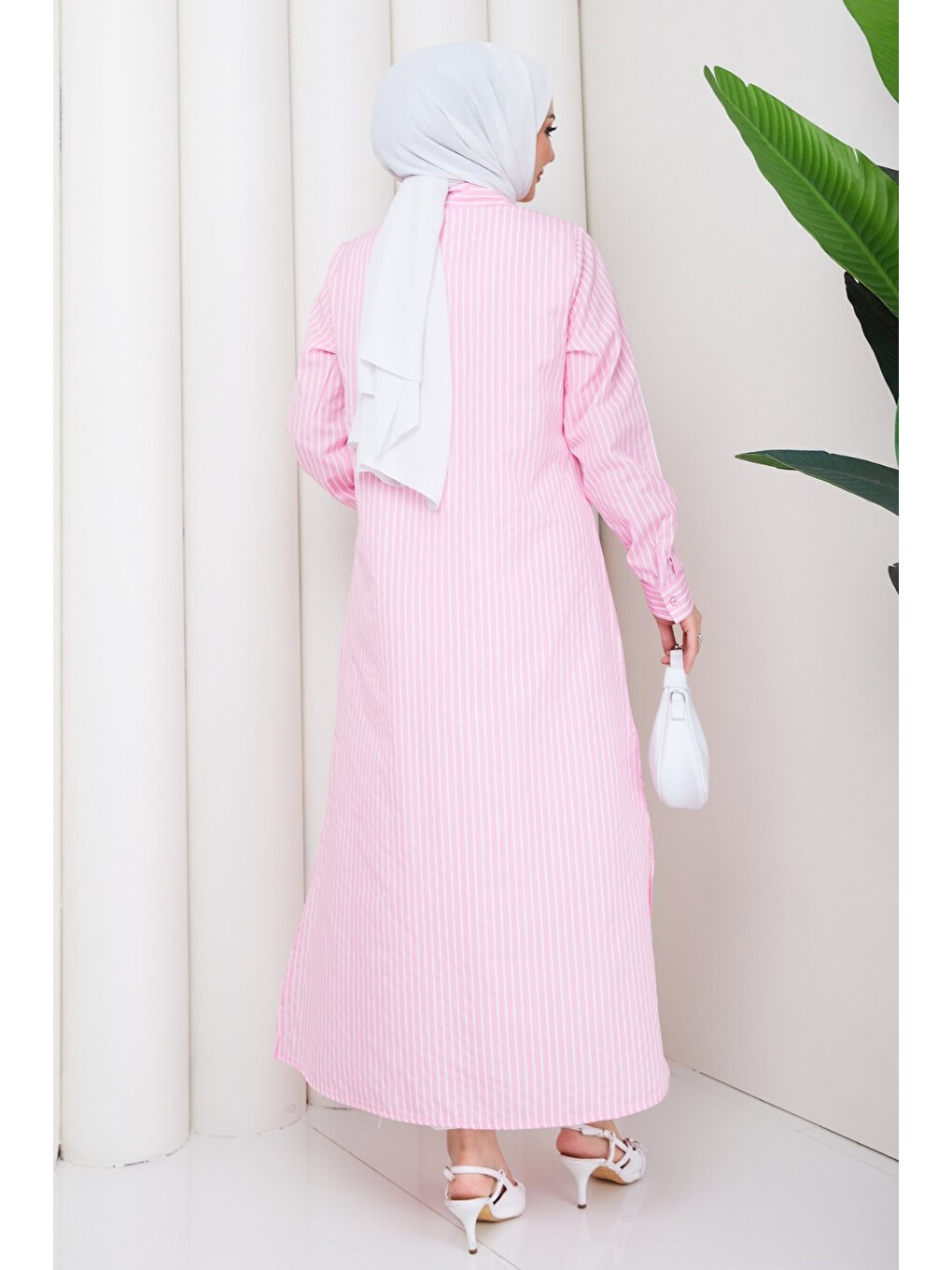 Kadın Boydan Düğmeli Pembe Çizgili Tesettür Gömlek Elbise-6