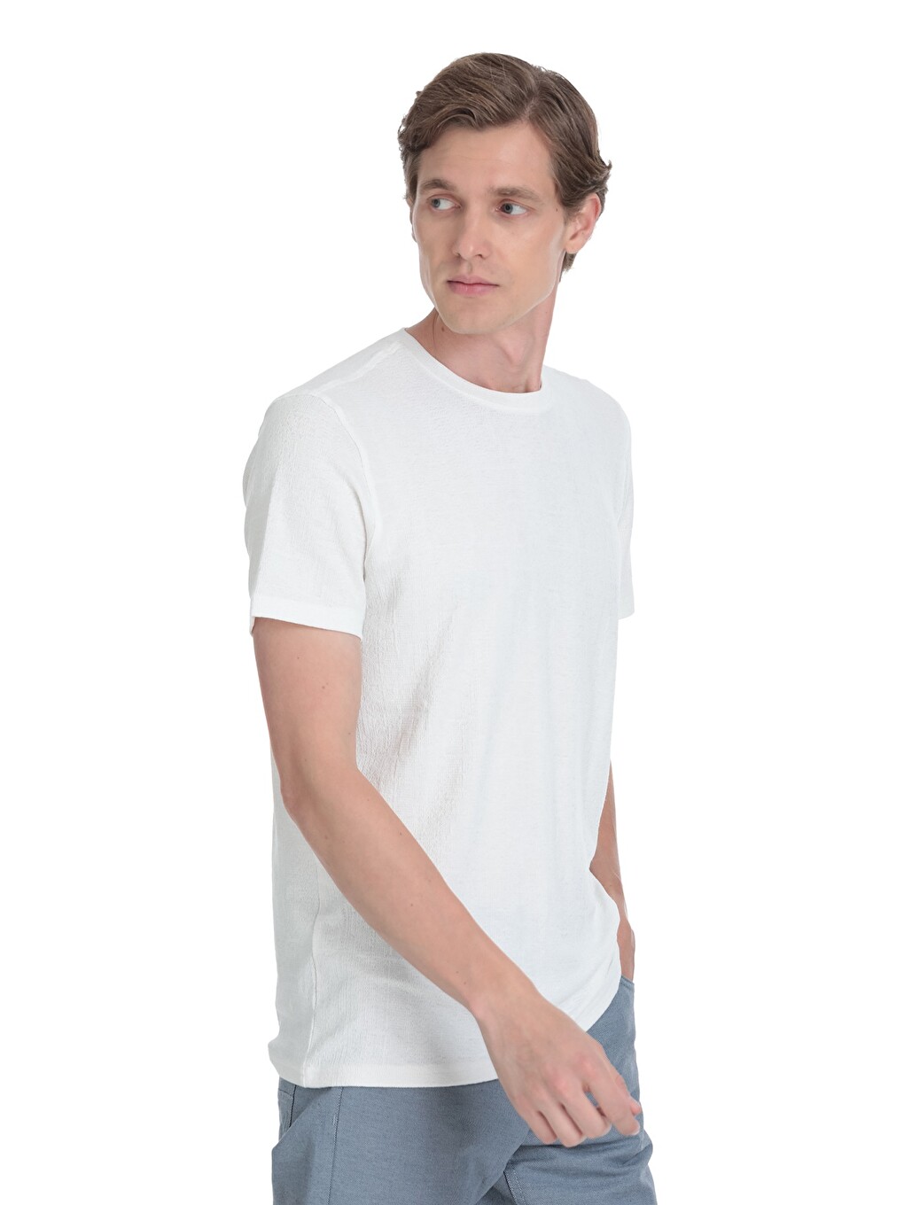 Beyaz Regular Fit Bisiklet Yaka Tişört-2