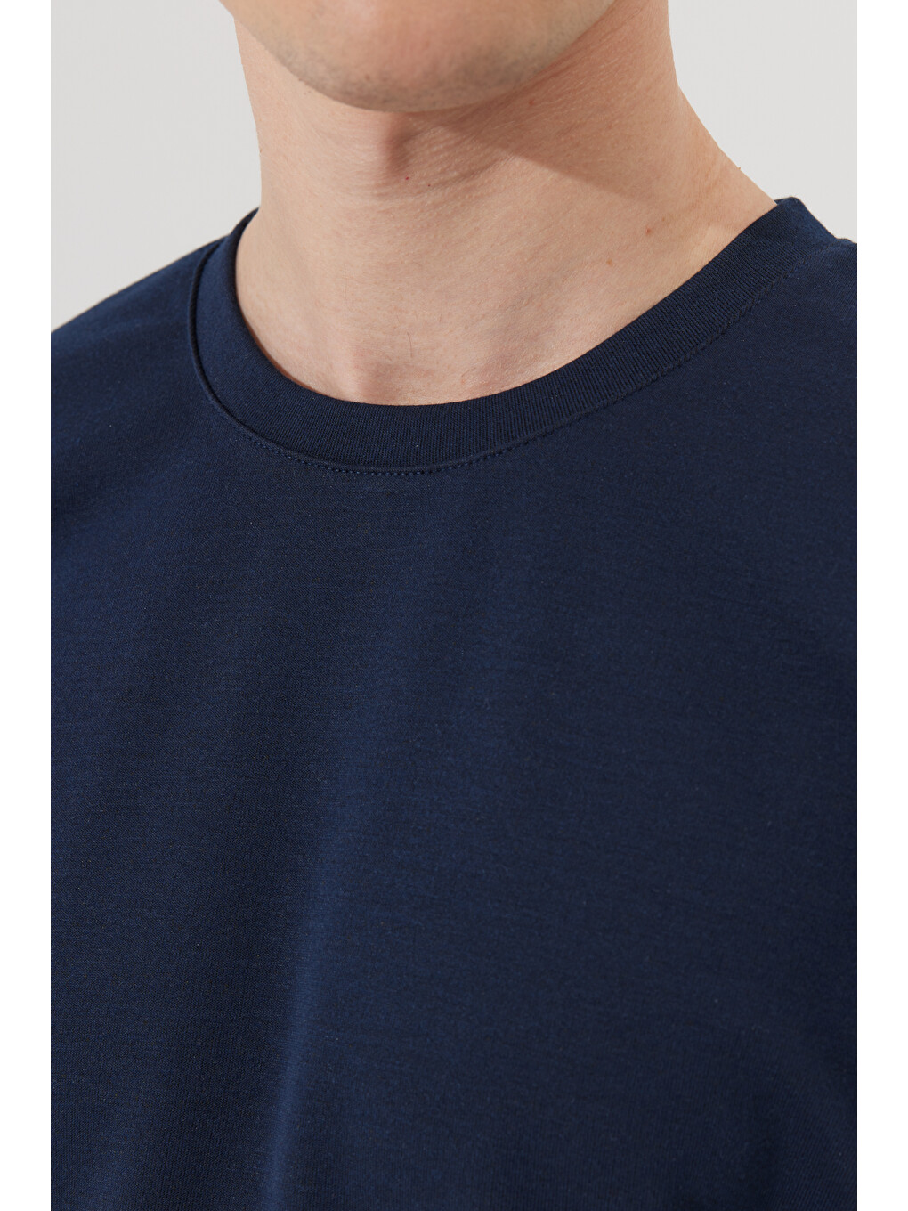 Erkek Lacivert Oversize Bol Kesim Bisiklet Yaka Kısa Kollu Sweatshirt-3