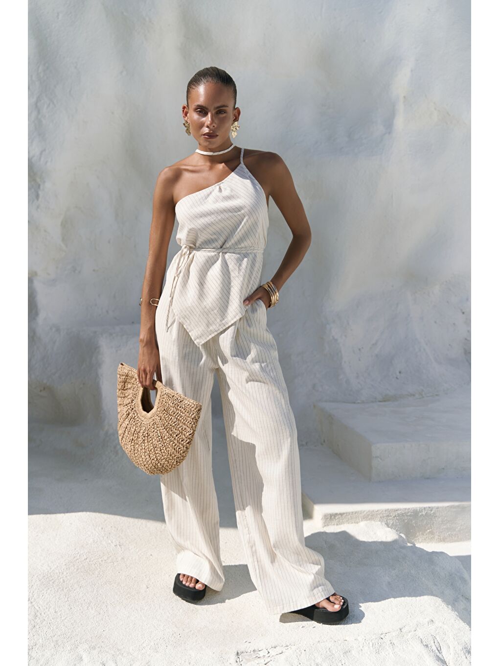 Behin Çizgili Bağlamalı Bej Crop Pantolon Takım