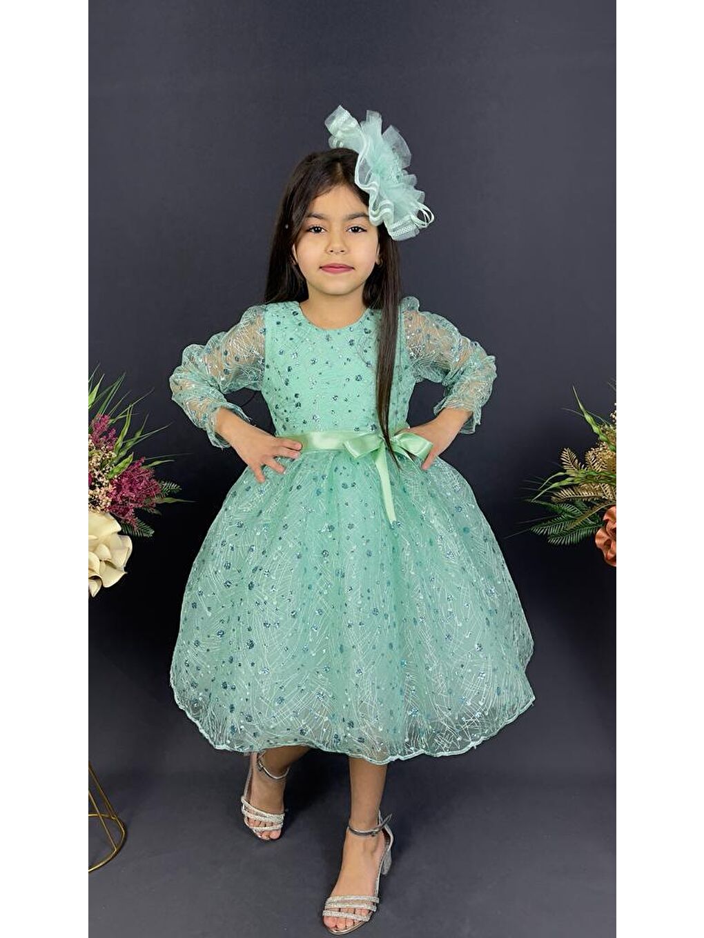 Yeşil Pullu Simli Dantel Tokalı Kız Çocuk Abiye MNK0538