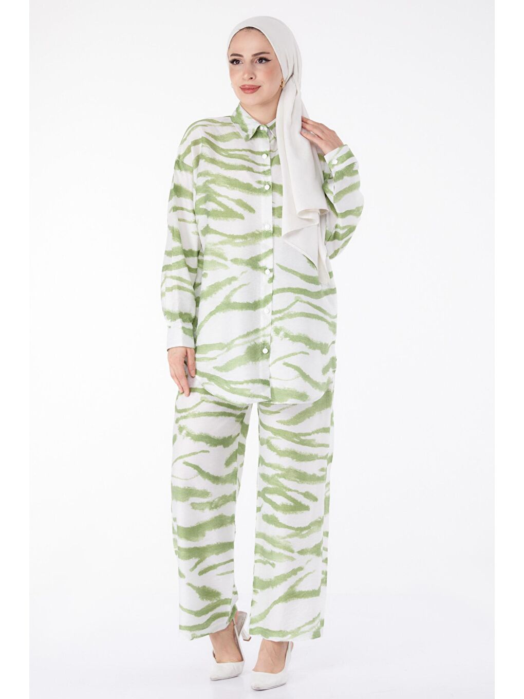 Gömlek Yaka Kadın Yeşil Zebra Desenli İkili Takım - 25494