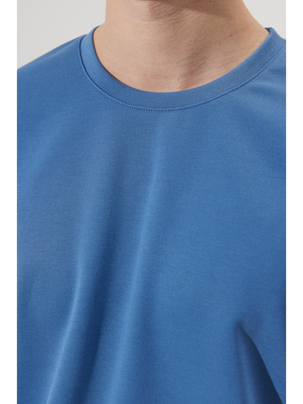 Erkek İndigo Oversize Bol Kesim Bisiklet Yaka Kısa Kollu Sweatshirt-3