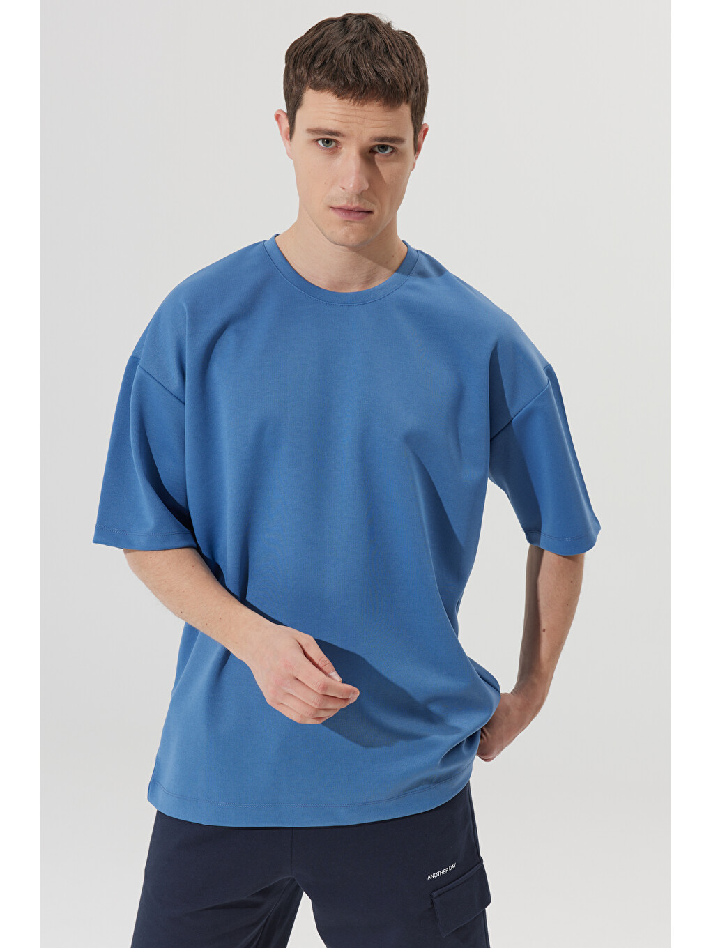 Erkek İndigo Oversize Bol Kesim Bisiklet Yaka Kısa Kollu Sweatshirt-5