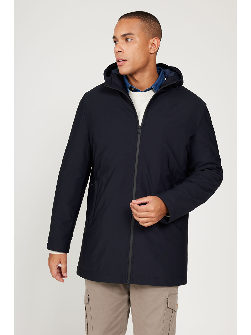 Erkek Lacivert Slim Fit Dar Kesim Kapüşonlu Kaban