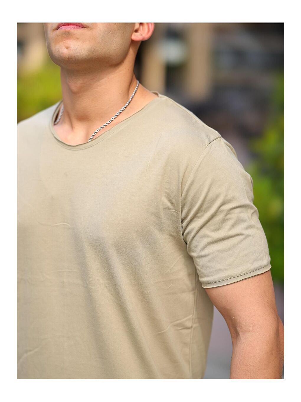 Bej Erkek Oval Kesim Slim Fit Pis Yaka Salaş T- Shirt-1