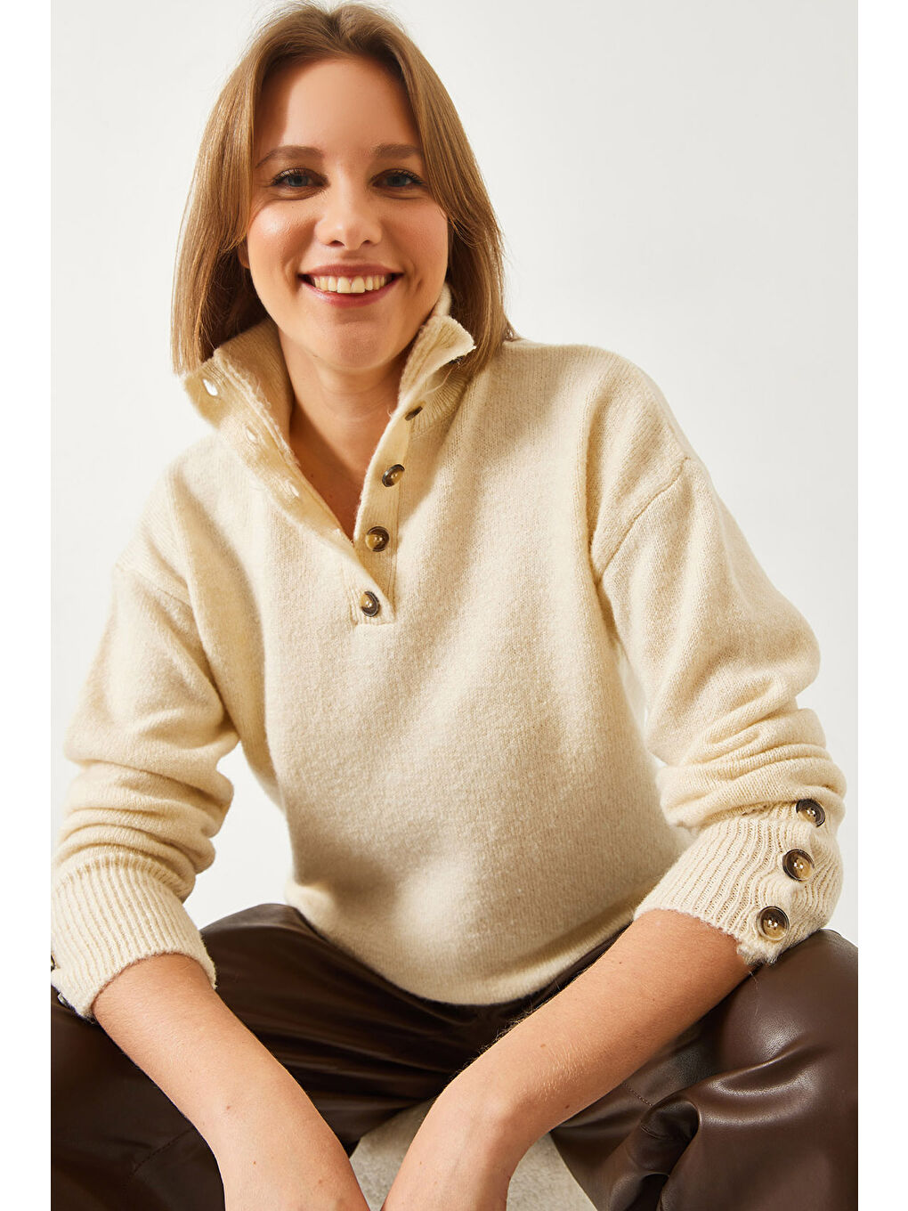 Ekru Kadın Kolu Patlı Triko Kazak