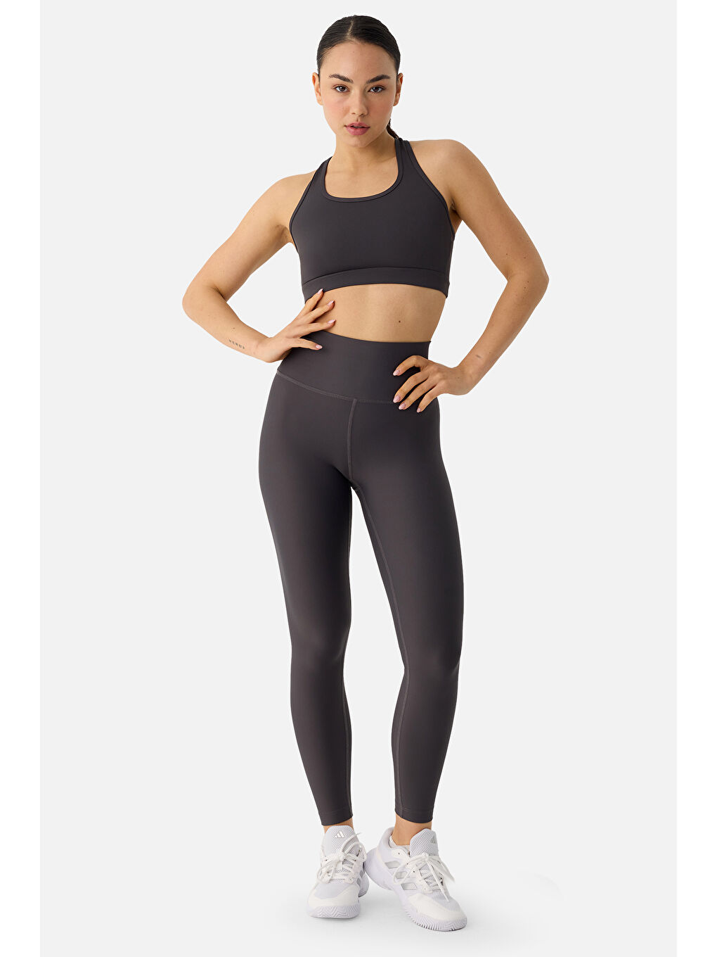 Gri Raina Çapraz Askılı Yüksek Destekli Füme Spor Bra-2