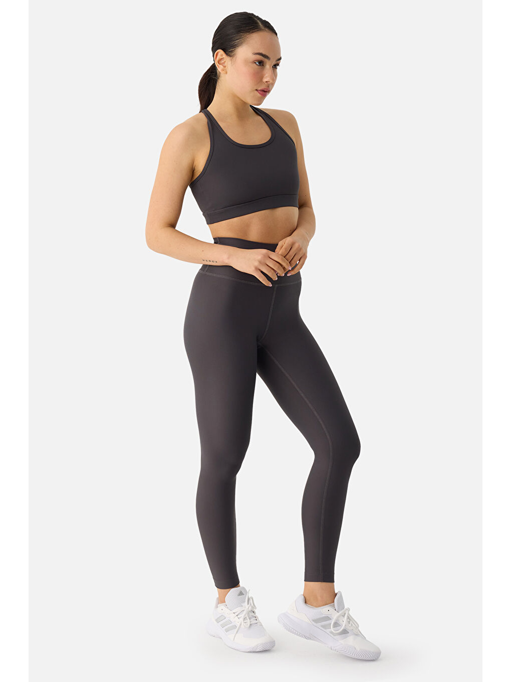 Gri Raina Çapraz Askılı Yüksek Destekli Füme Spor Bra-3