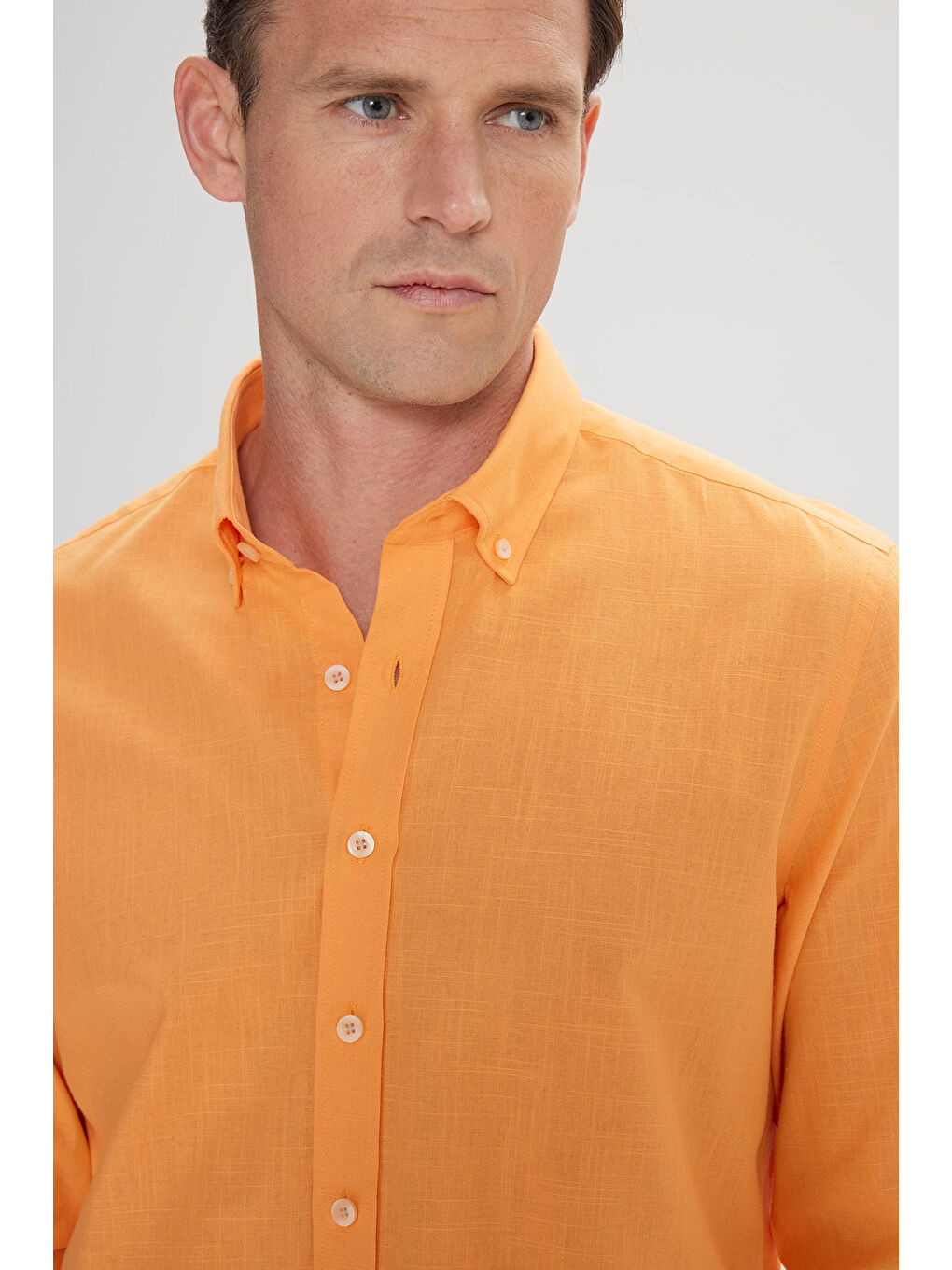 Erkek Turuncu %100 Pamuk Oxford Slim Fit Dar Kesim Düğmeli Yaka Flamlı Gömlek-2