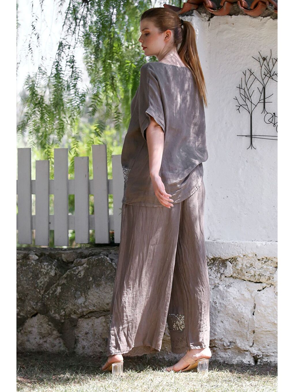 Bej İtalyan Vizon Havuz Yaka Düşük Kol Cepli Pul Payet Dantelli Keten Dokuma Takım 73-100 70-68-7