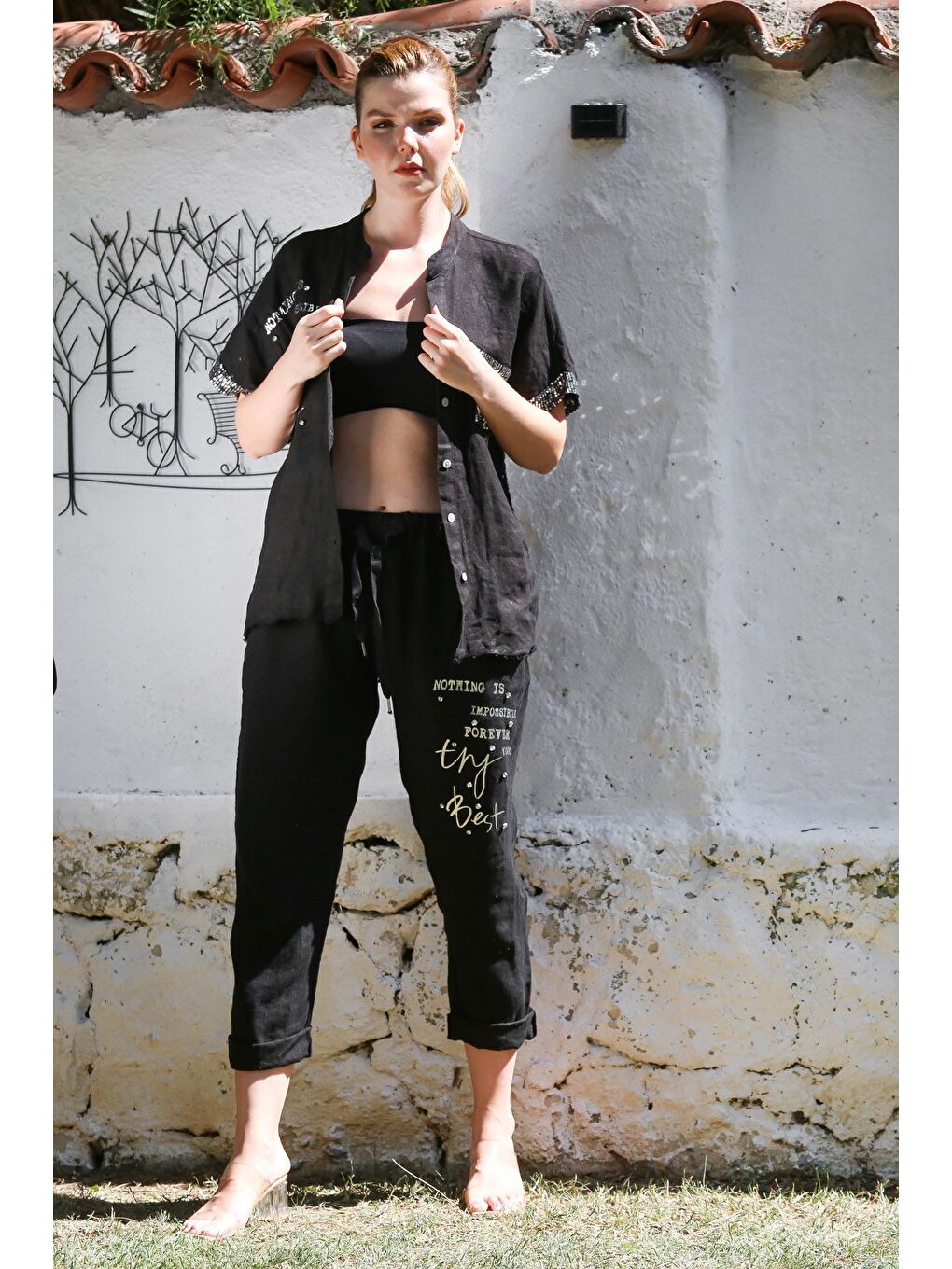 İtalyan Siyah Hakim Yaka Düşük Kol Düğmeli Cepli Pul Payet Varaklı Keten Dokuma Takım 70-100 65-65-5