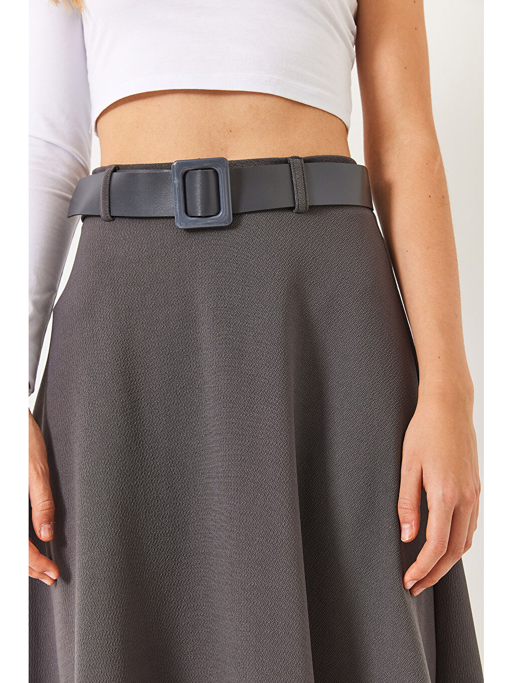 Gri Kadın Kemerli Kloş Örme Maxi Boy Etek-4