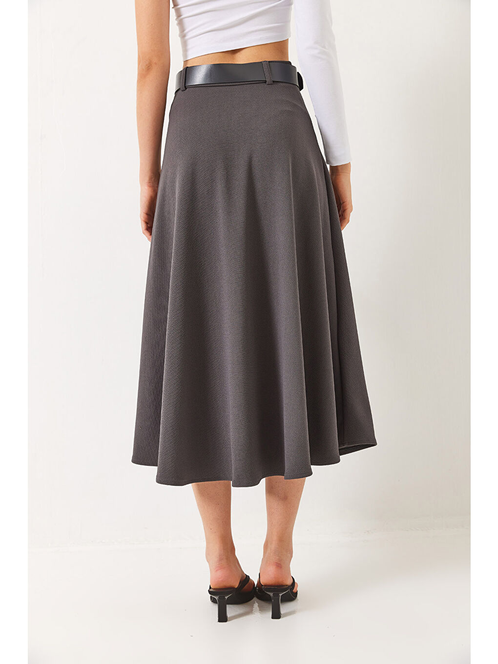 Gri Kadın Kemerli Kloş Örme Maxi Boy Etek-5