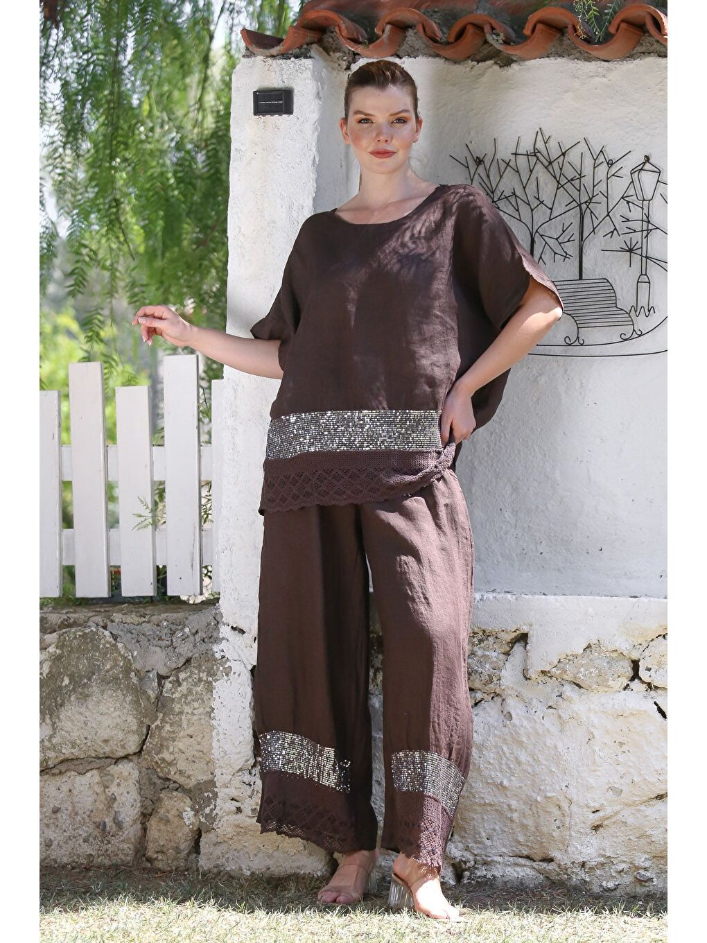 İtalyan Kahverengi Havuz Yaka Düşük Kol Cepli Pul Payet Dantelli Keten Dokuma Takım 73-100 70-68-4