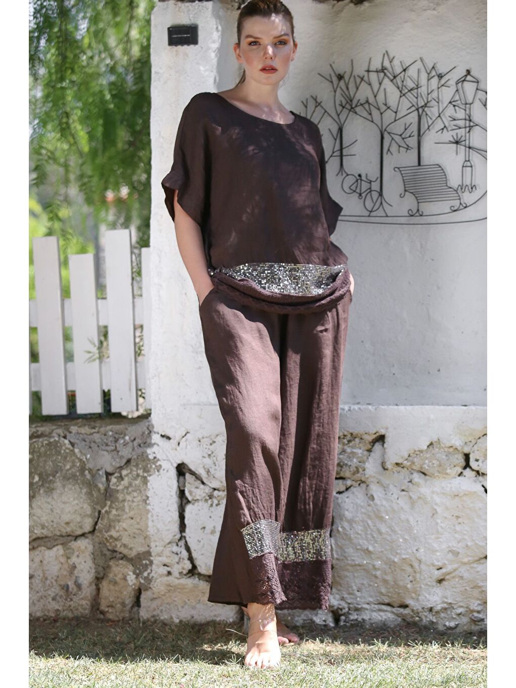 İtalyan Kahverengi Havuz Yaka Düşük Kol Cepli Pul Payet Dantelli Keten Dokuma Takım 73-100 70-68-6