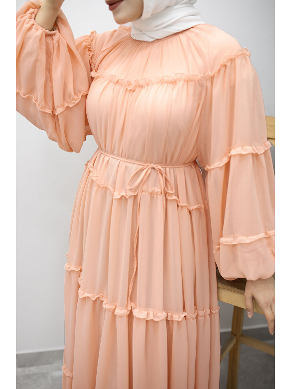 Pembe Beli Bağlamalı Fırfırlı Şifon Elbise TSD260142 Pudra-3