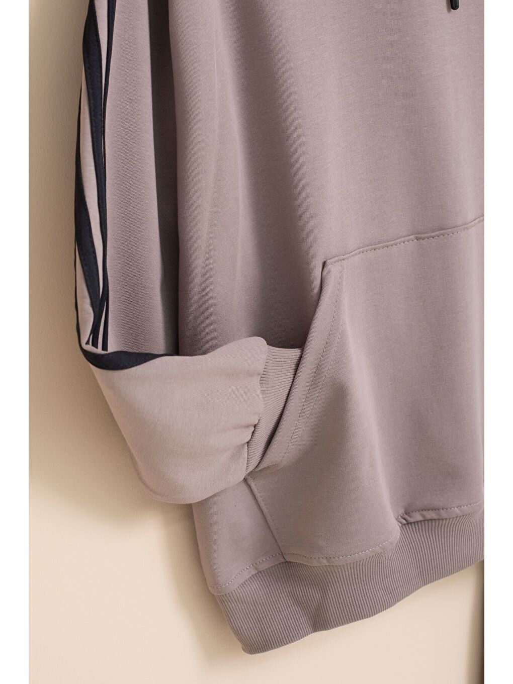 Kahverengi Şerit Detaylı Yazı Baskılı Kapüşonlu Erkek Çocuk Eşofman Takımı 21452-1