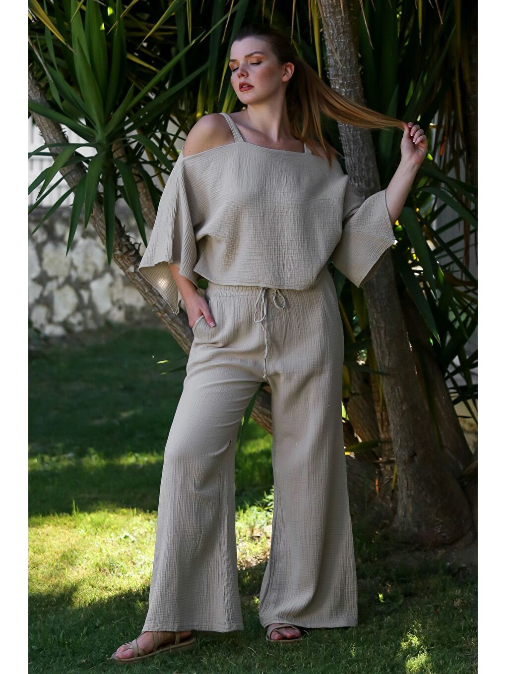 Bej Carmen Yaka Mendil Kol Cepli Yıkamalı Lastikli Bel Müslin Dokuma Takım 52-108 65-65-6