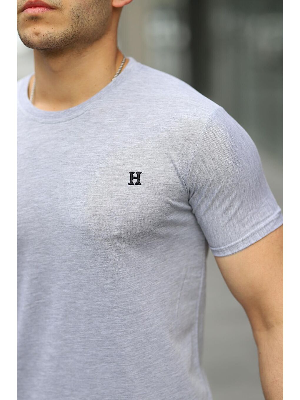 Gri Erkek H Nakış Desenli Oversize Tshirt-1