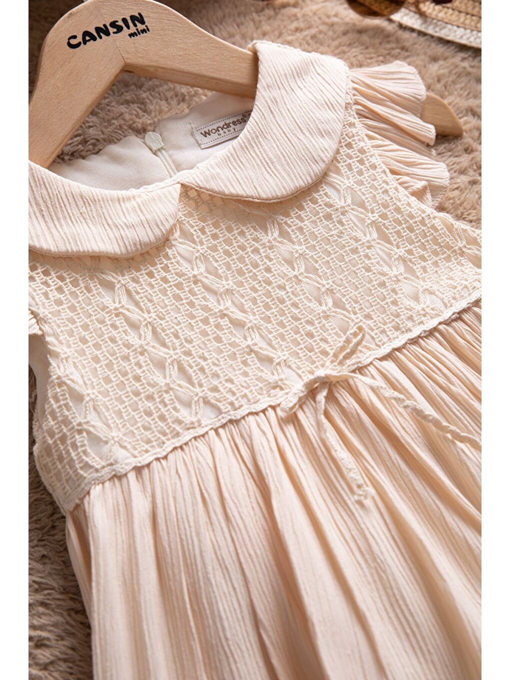 Ekru Krem Kolları Fırfırlı Dantel İşlemeli Kız Bebek Elbise 22665-1
