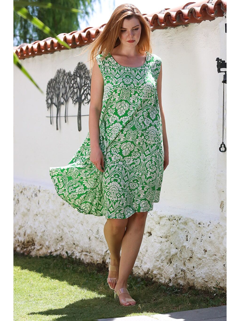 Yeşil Havuz Yaka Kolsuz Desenli Casual Viskon Dokuma Elbise 106 66-4