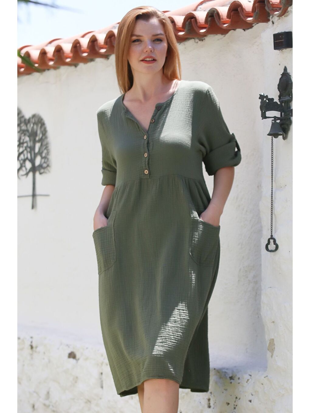 Haki Yuvarlak Yaka Düğmeli Uzun Kollu Cepli Yıkamalı Casual Müslin Dokuma Elbise 107 60