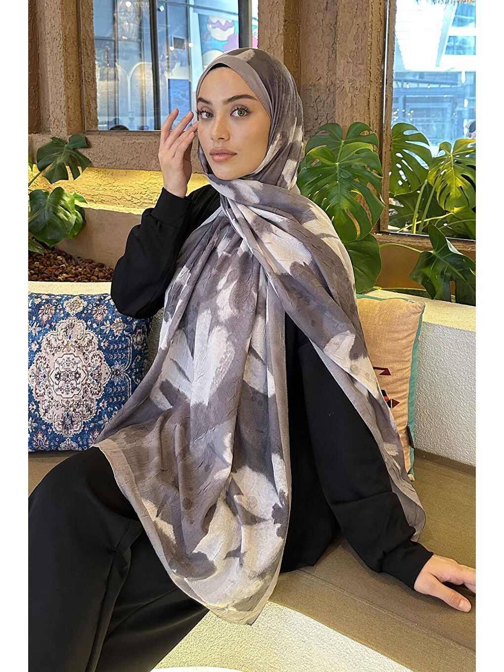 Gri Flora Garden Desen Bambu Şal Füme-1