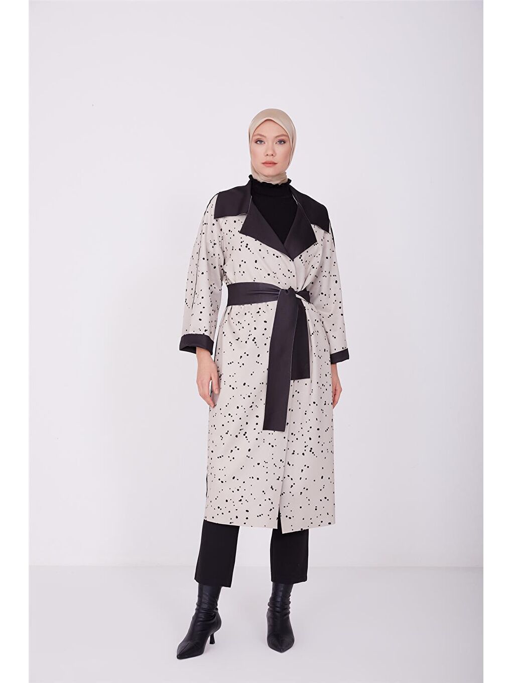 Siyah Giy Çık 22Kd4337