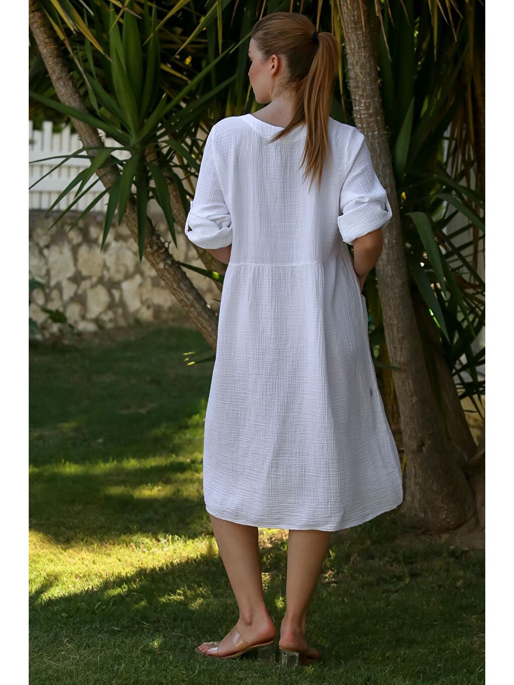 Beyaz Yuvarlak Yaka Düğmeli Uzun Kollu Cepli Yıkamalı Casual Müslin Dokuma Elbise 107 60-1