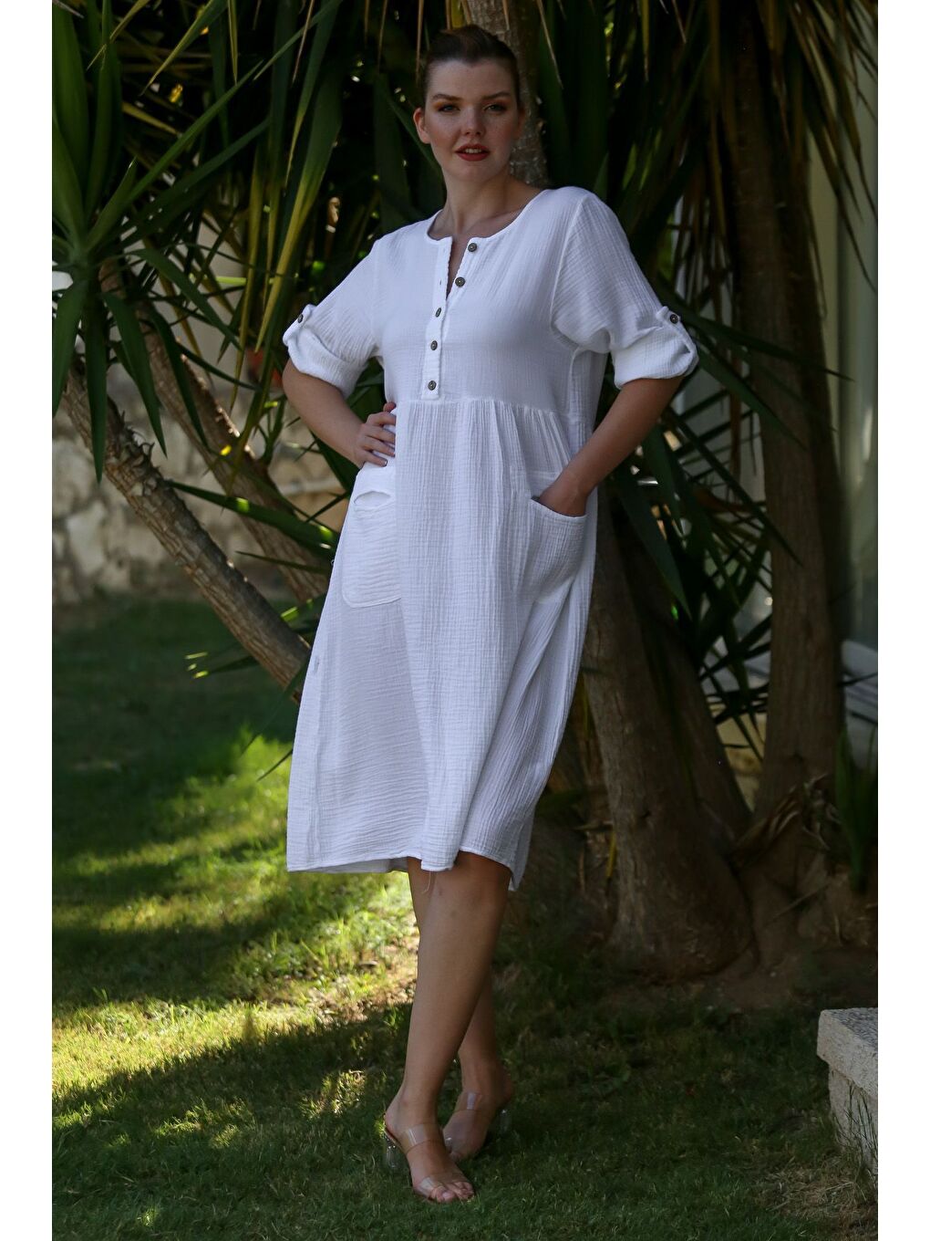 Beyaz Yuvarlak Yaka Düğmeli Uzun Kollu Cepli Yıkamalı Casual Müslin Dokuma Elbise 107 60-4