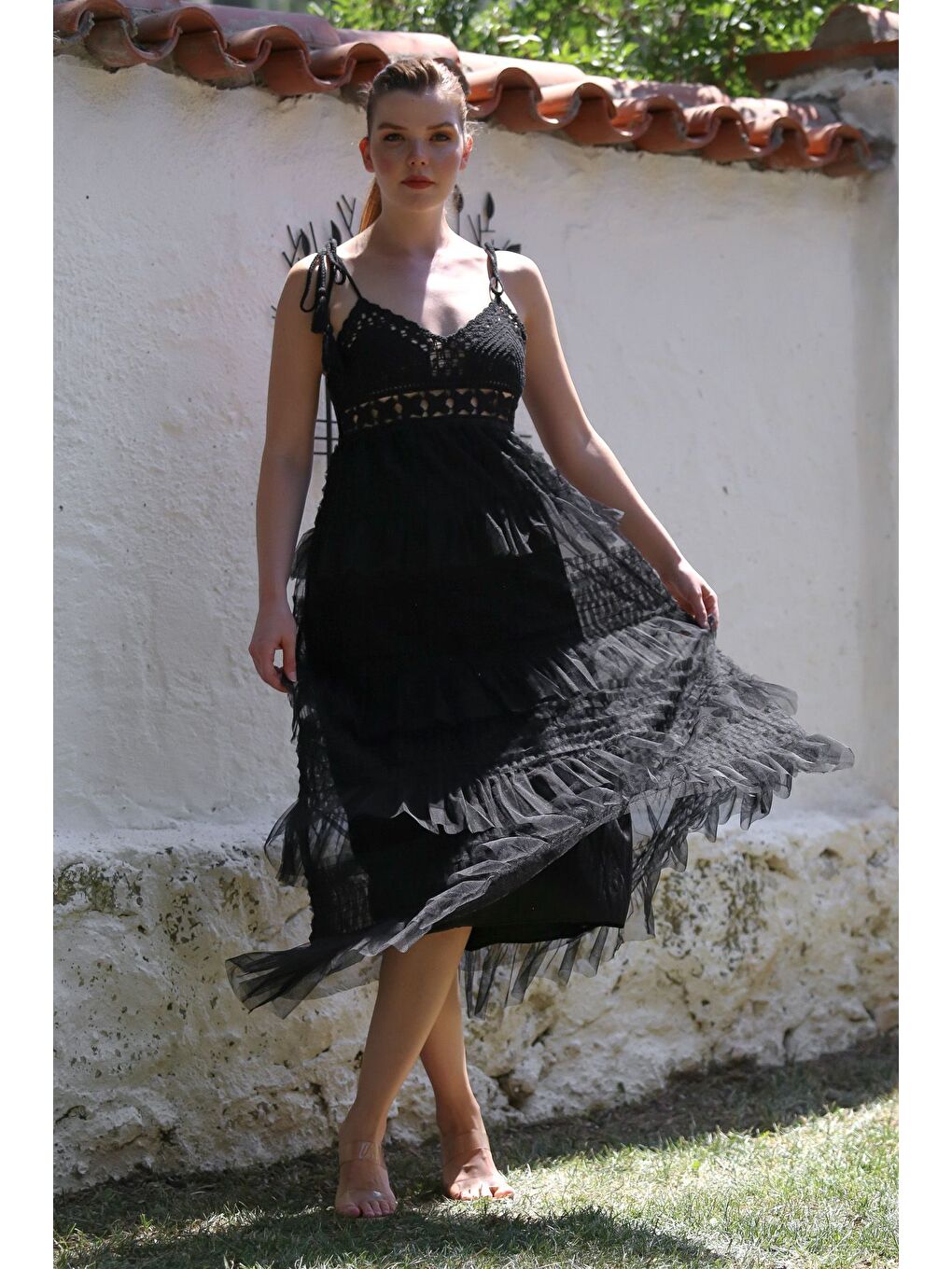 İtalyan Siyah Straplez Yaka Tüllü Ayarlanabilir Askılı Fistolu Dokuma Elbise 130 55-3