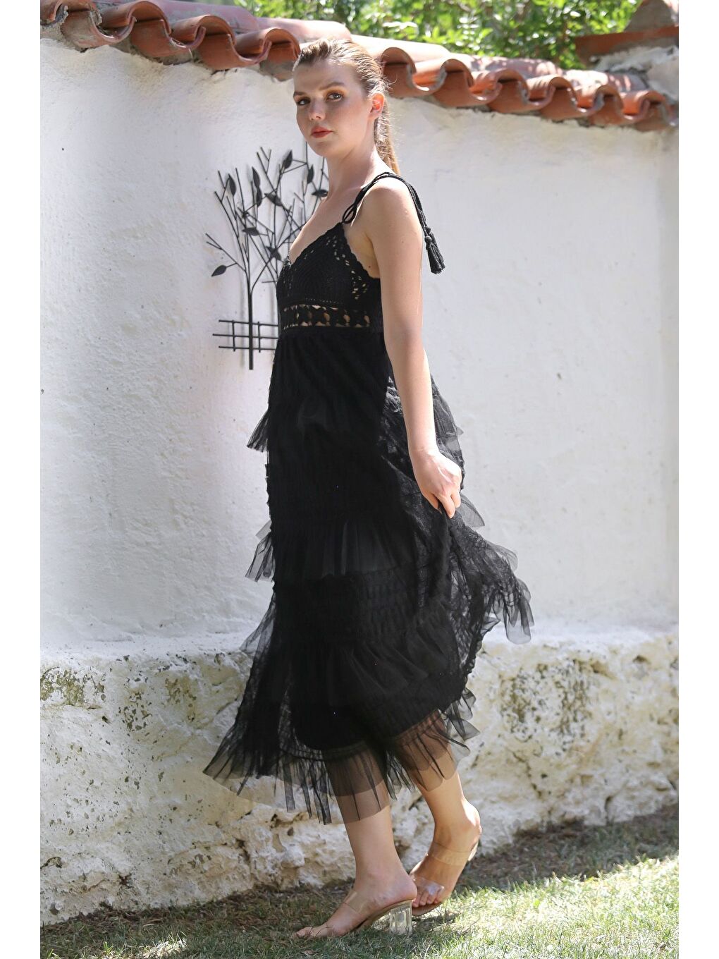 İtalyan Siyah Straplez Yaka Tüllü Ayarlanabilir Askılı Fistolu Dokuma Elbise 130 55-6