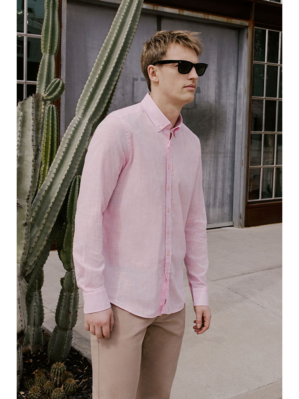 Erkek Pembe %100 Pamuk Oxford Slim Fit Dar Kesim Düğmeli Yaka Flamlı Gömlek-1