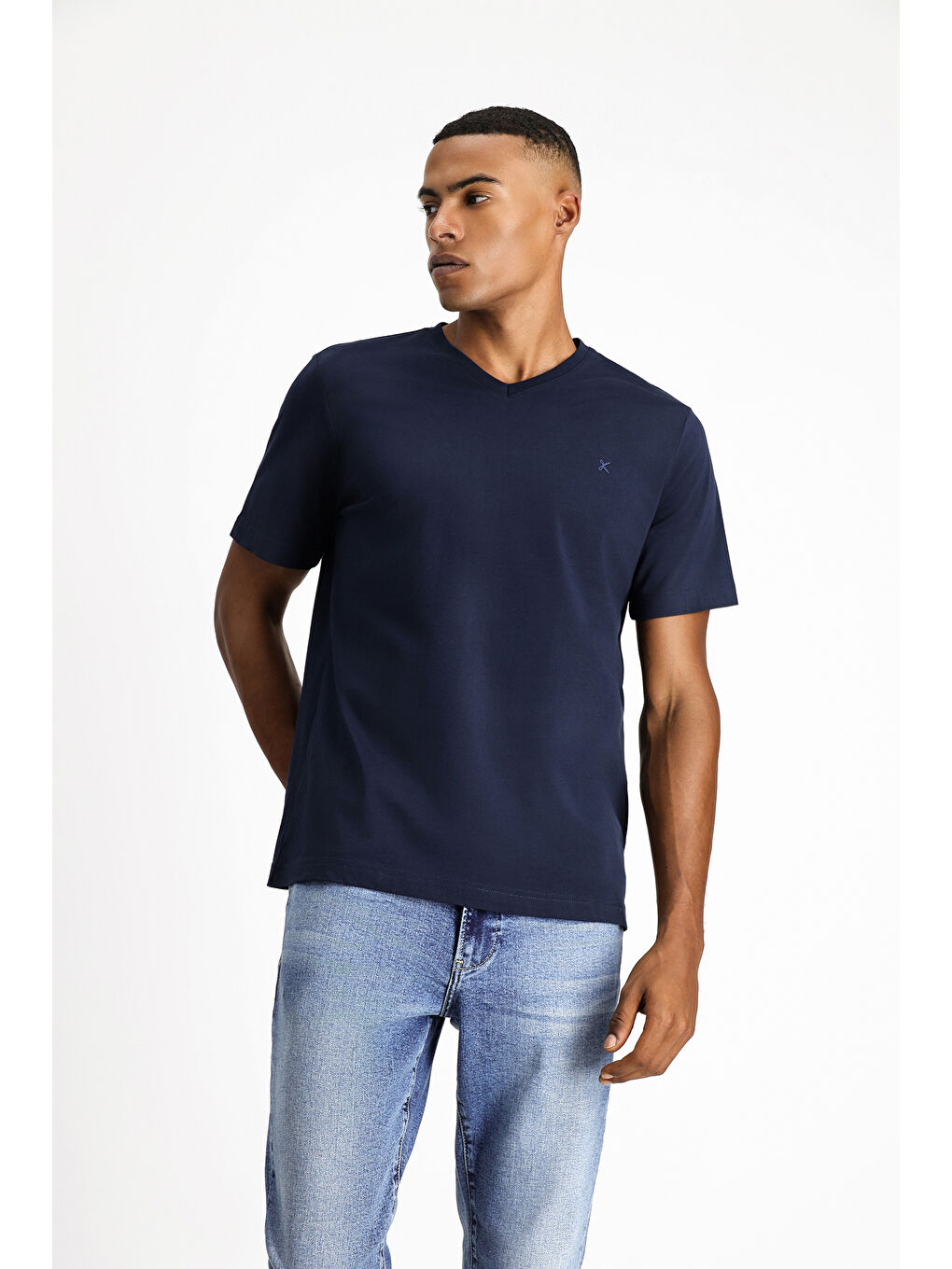 Lacivert V Yaka Slim Fit Dar Kesim Süprem Pamuklu Büyük Beden Tişört