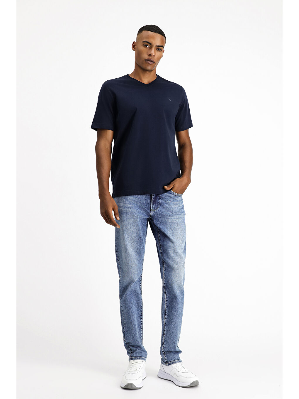 Lacivert V Yaka Slim Fit Dar Kesim Süprem Pamuklu Büyük Beden Tişört-1