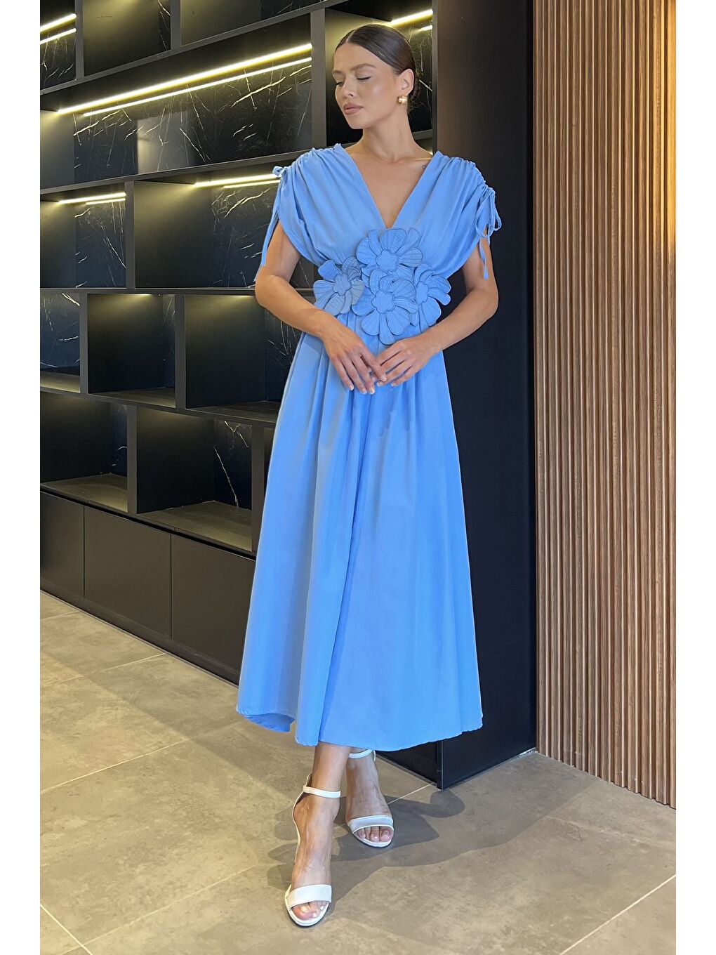 Mavi Papatya Aplikeli Kruvaze Elbise-1
