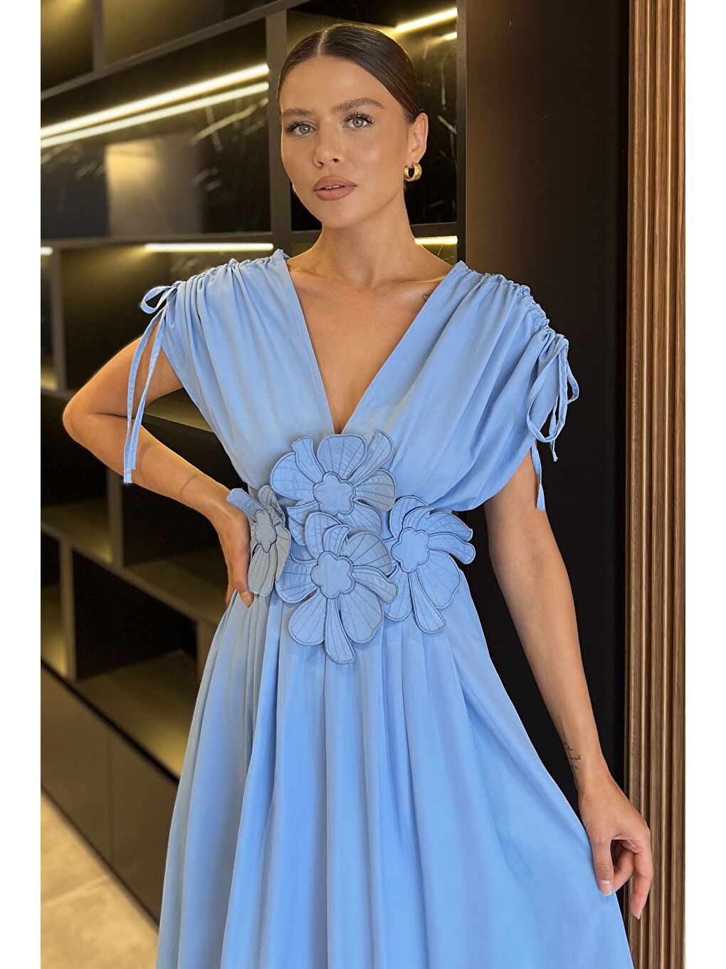 Mavi Papatya Aplikeli Kruvaze Elbise-2