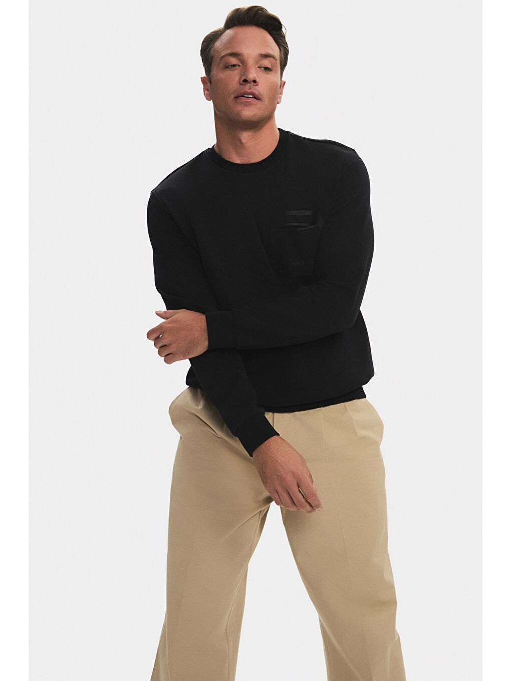 Siyah Erkek Regular Fit Sweatshirt-1