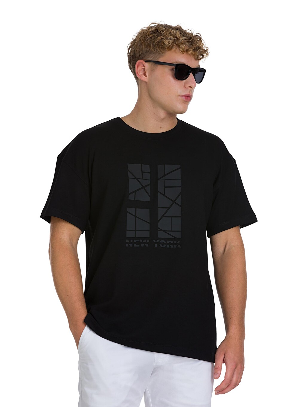 Siyah Regular Fit Bisiklet Yaka Oversize Tişört-2