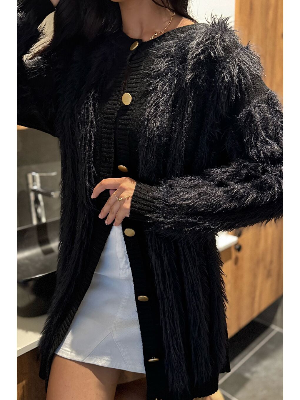 Siyah Kadın Sakallı Triko Hırka-1