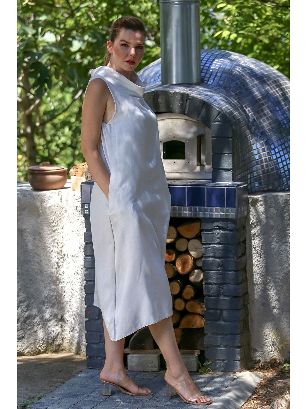 Beyaz Degaje Yaka Kolsuz Gizli Cepli Yıkamalı Casual Keten Görünümlü Dokuma Elbise 120 55-5