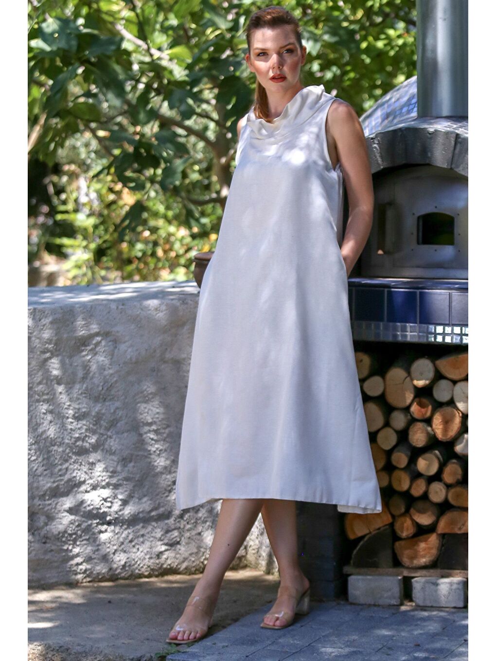 Beyaz Degaje Yaka Kolsuz Gizli Cepli Yıkamalı Casual Keten Görünümlü Dokuma Elbise 120 55-6