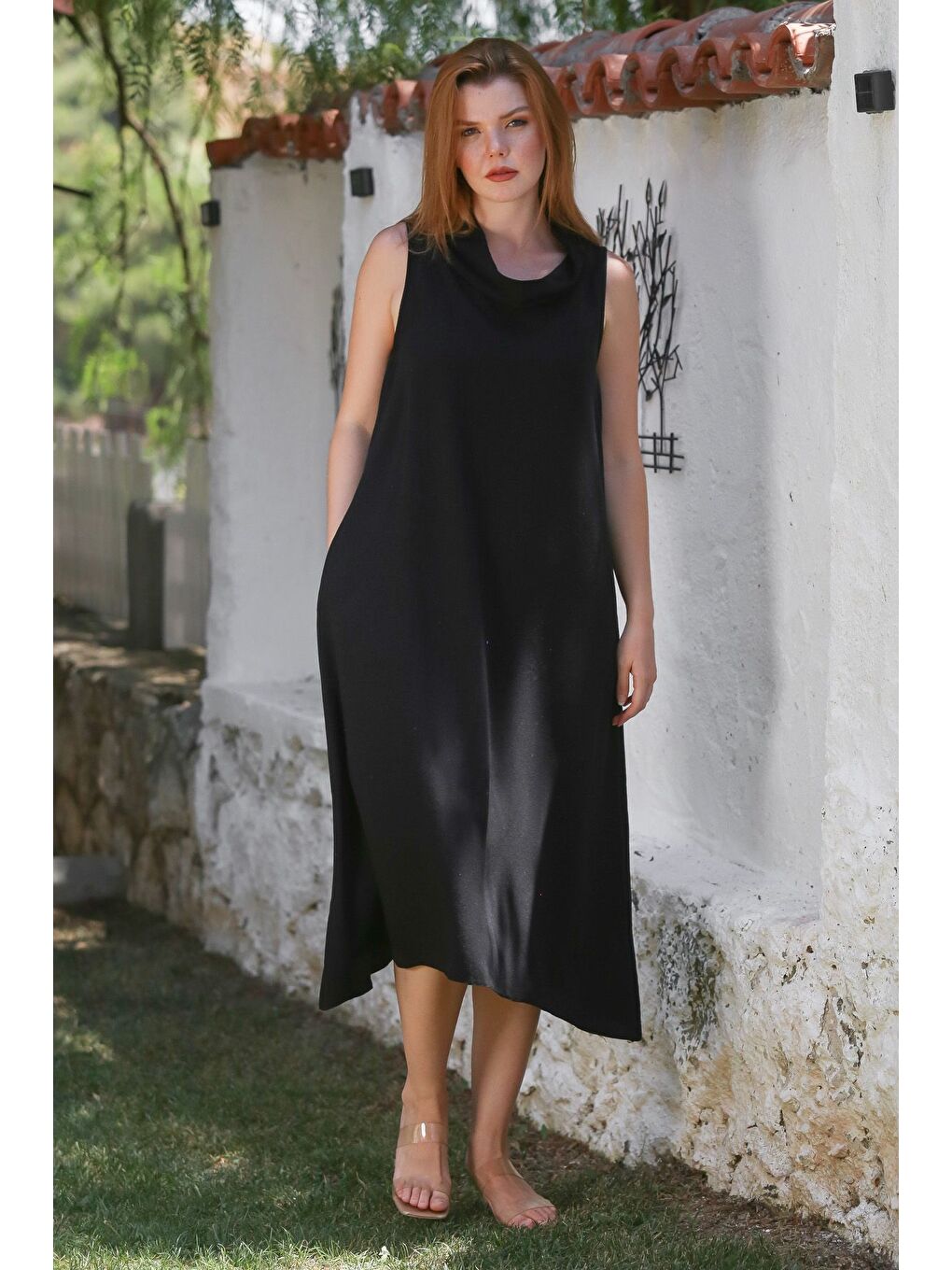 Siyah Degaje Yaka Kolsuz Gizli Cepli Yıkamalı Casual Keten Görünümlü Dokuma Elbise 120 55