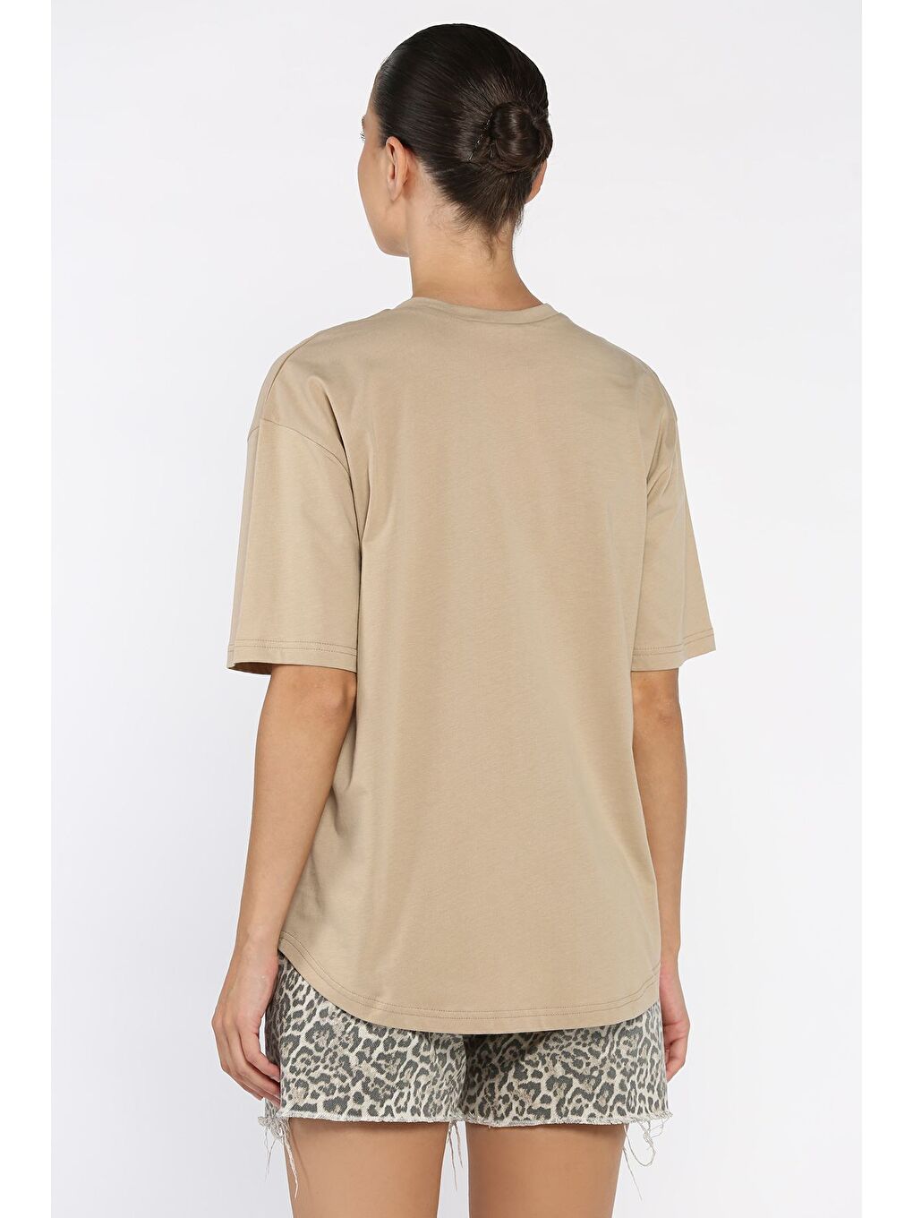 Bej Baskılı Salaş Basic Tişört-2