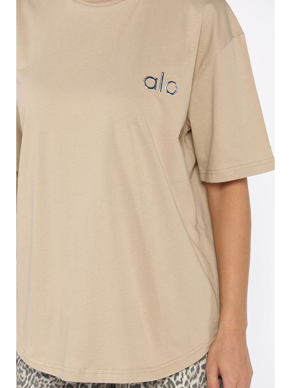 Bej Baskılı Salaş Basic Tişört-3